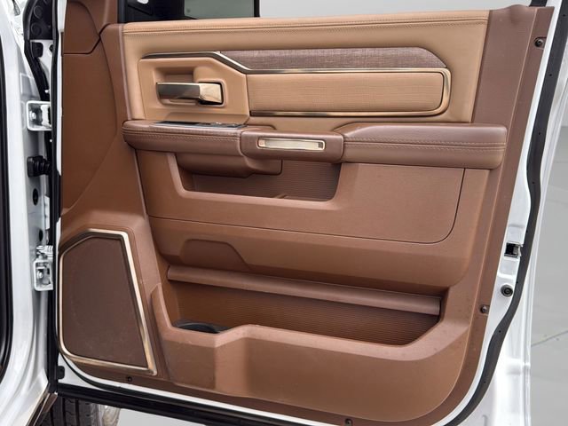 Used 2024 RAM 3500 Limited w/ Towing Technology Group image 12