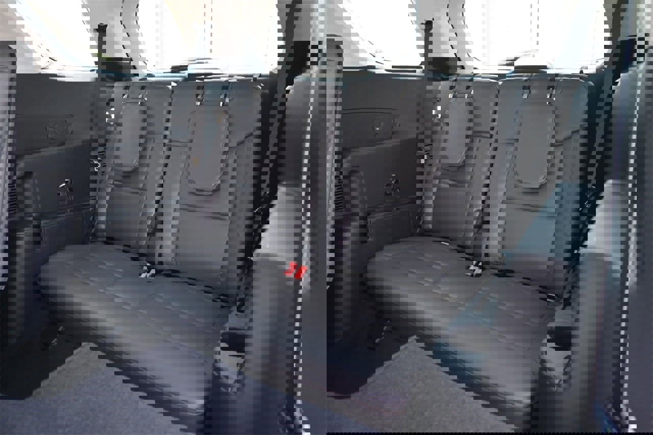 Certified 2025 Ford Explorer Active w/ Active Comfort Package image 44