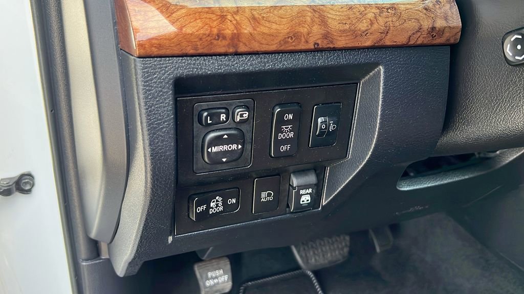 Used 2019 Toyota Tundra 1794 Edition image 16