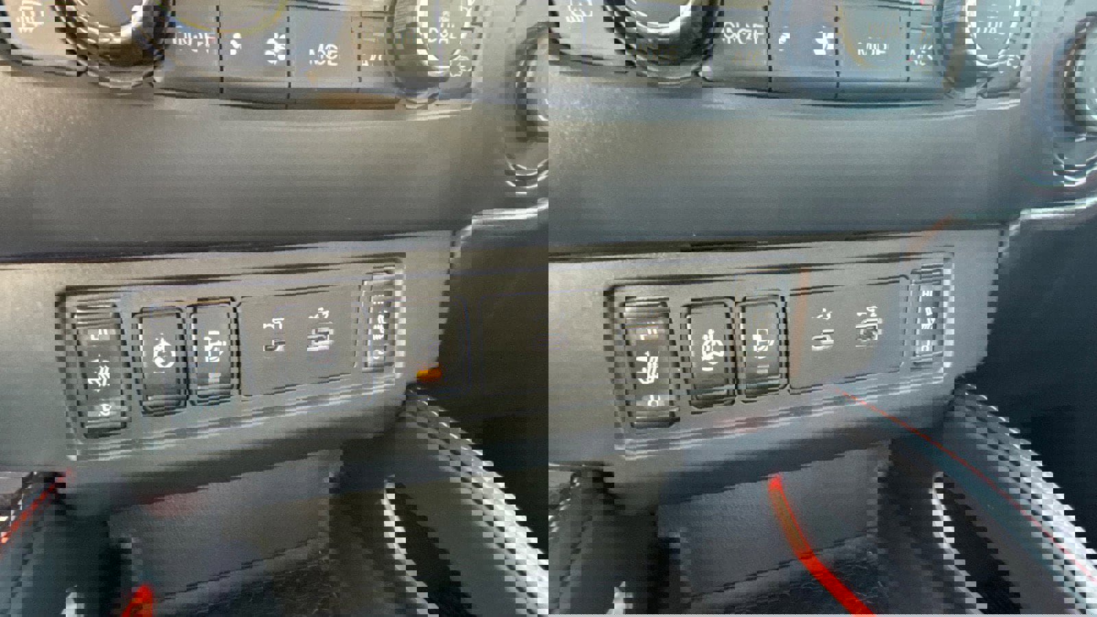 Used 2023 Nissan Frontier PRO-4X w/ Pro-4X Premium Package image 53