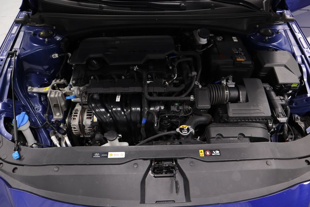 Used 2025 Hyundai Elantra SEL FWD image 18