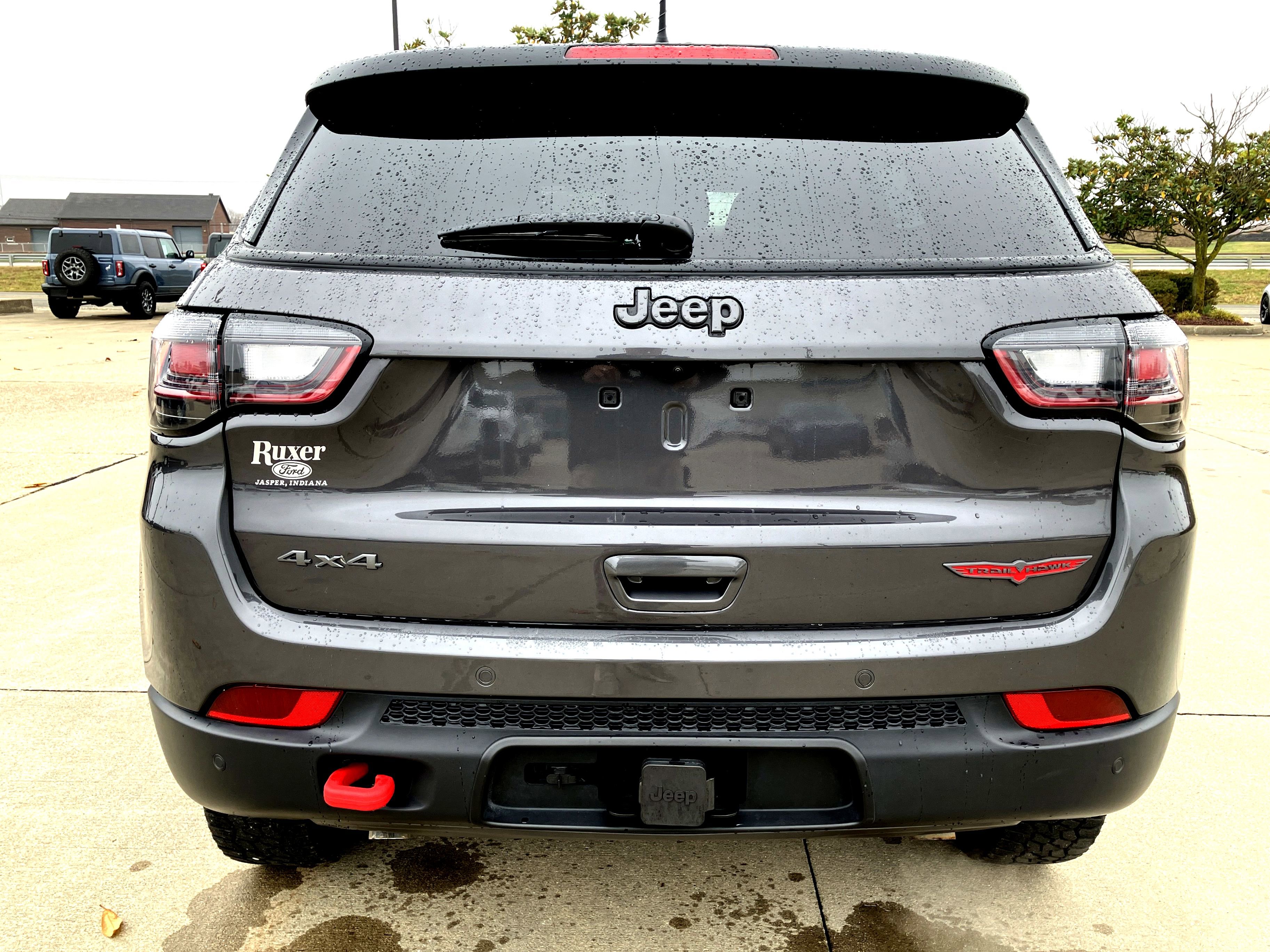 Used 2024 Jeep Compass Trailhawk w/ Trailhawk Elite Group image 4