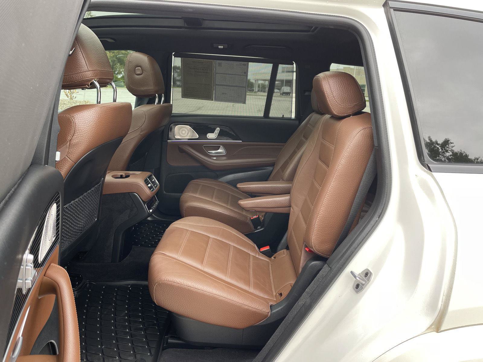 Used 2024 Mercedes-Benz GLS 450 4MATIC image 20