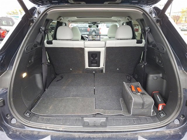 Used 2025 Mitsubishi Outlander SE image 32