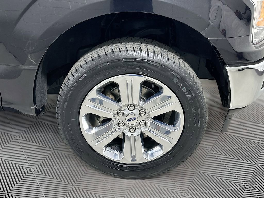 Certified 2019 Ford F150 XLT w/ Equipment Group 302A Luxury AWD/4WD image 13