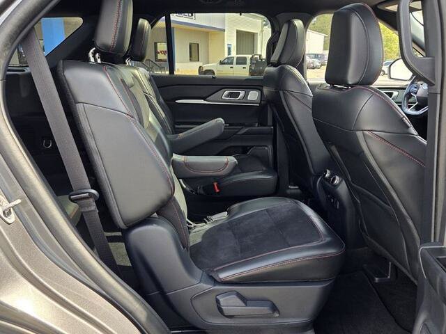 Certified 2025 Ford Explorer ST AWD/4WD image 16