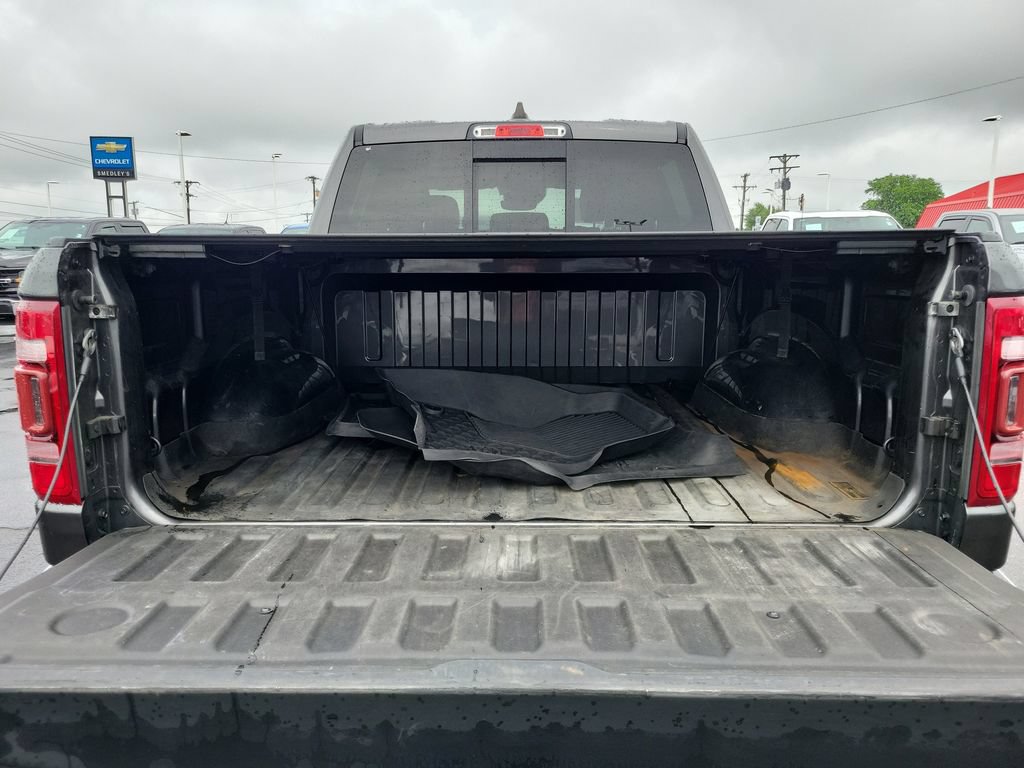 Used 2022 RAM 1500 Laramie AWD/4WD image 10