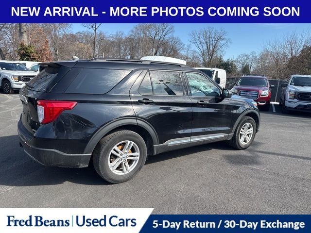 Certified 2022 Ford Explorer XLT w/ Equipment Group 202A AWD/4WD image 8