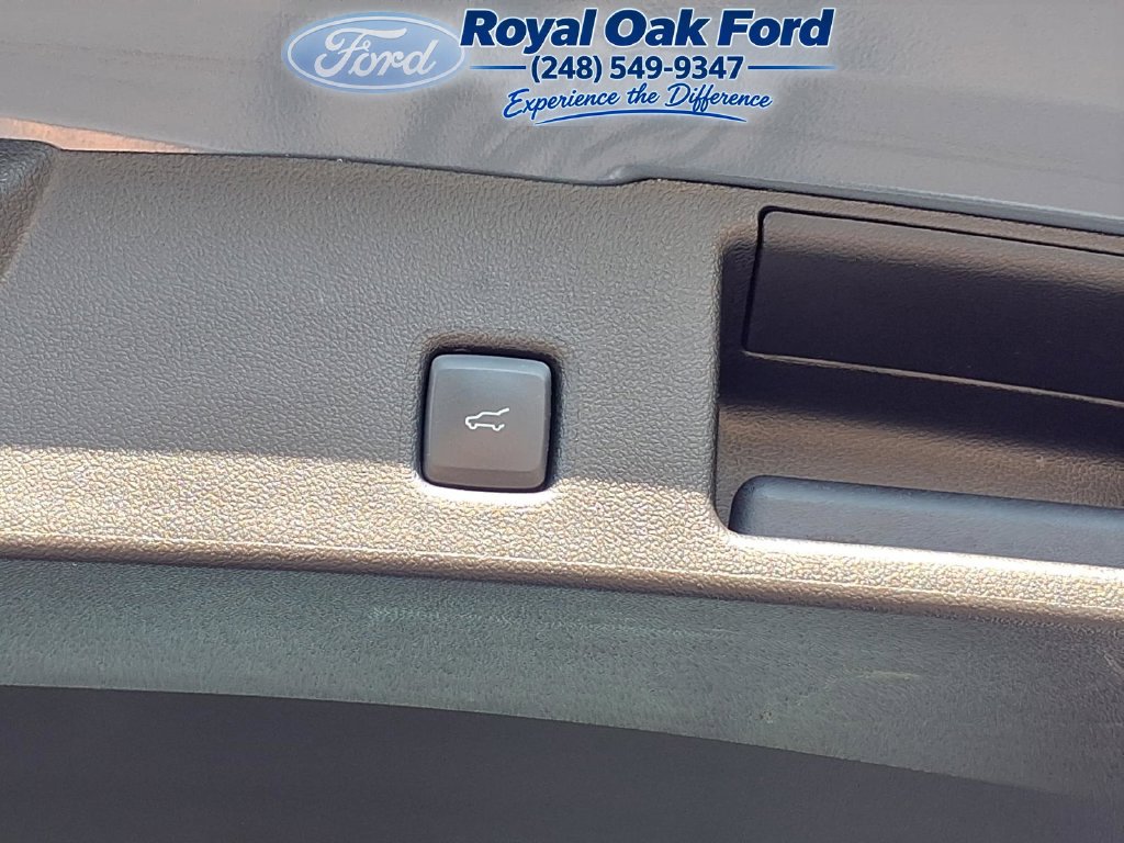 Certified 2024 Ford Escape ST-Line w/ Tech Pack #1 AWD/4WD image 28