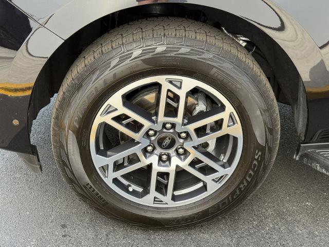 Certified 2025 Ford Expedition Active AWD/4WD image 32
