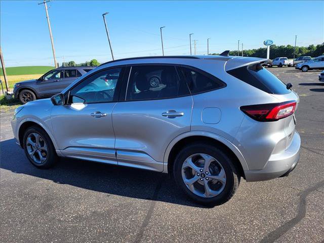 Certified 2023 Ford Escape ST-Line w/ Tech Pack #1 AWD/4WD image 10