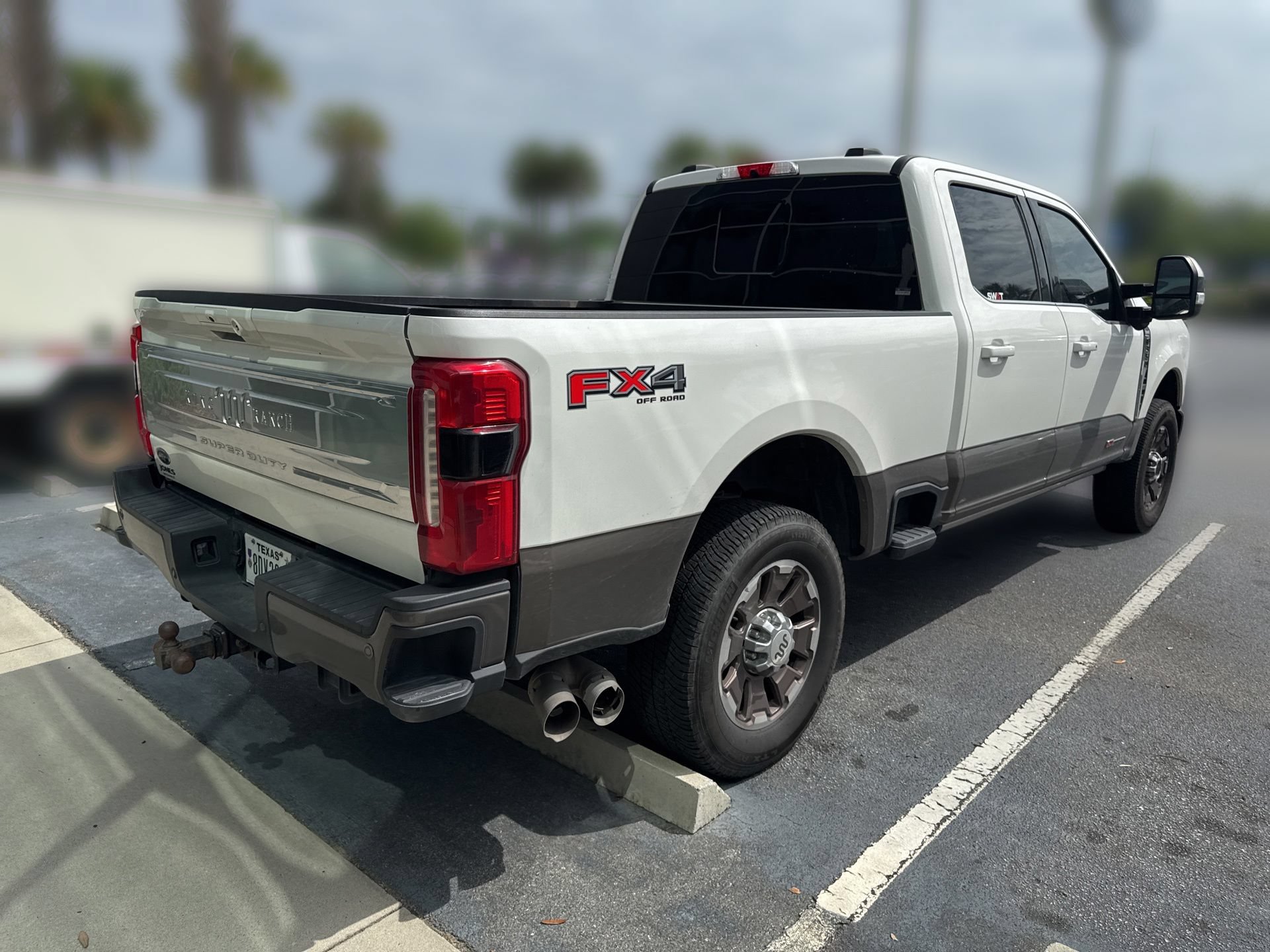 Certified 2023 Ford F350 King Ranch AWD/4WD image 4