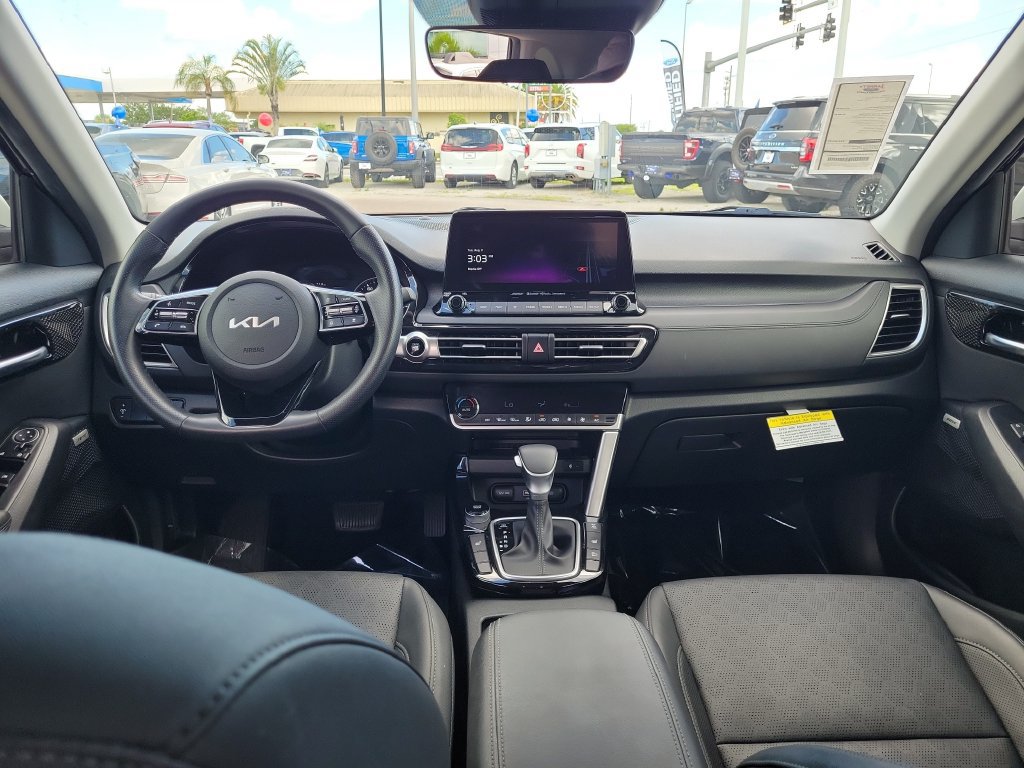 Used 2023 Kia Seltos SX AWD/4WD image 14
