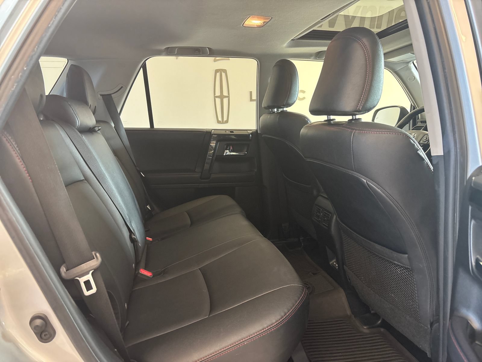 Used 2023 Toyota 4Runner TRD Off-Road Premium w/ Moonroof Package AWD/4WD image 9