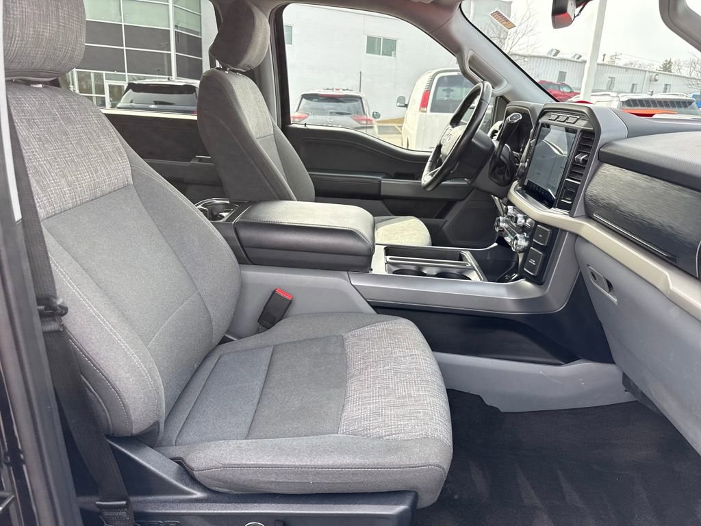 Certified 2021 Ford F150 XLT w/ Equipment Group 302A High image 8