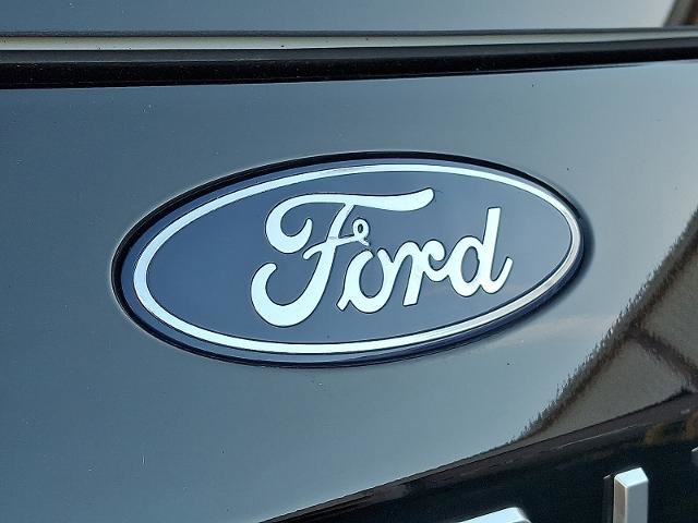 Certified 2025 Ford Expedition Max Platinum image 32