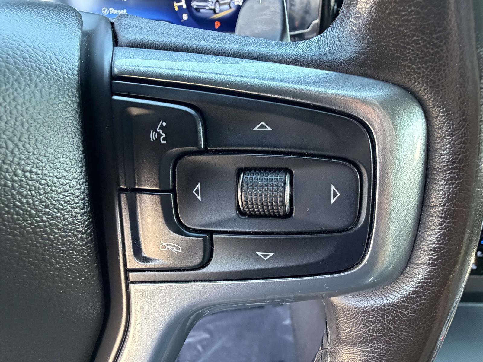Used 2023 Chevrolet Silverado 1500 LTZ w/ LTZ Premium Package AWD/4WD image 13