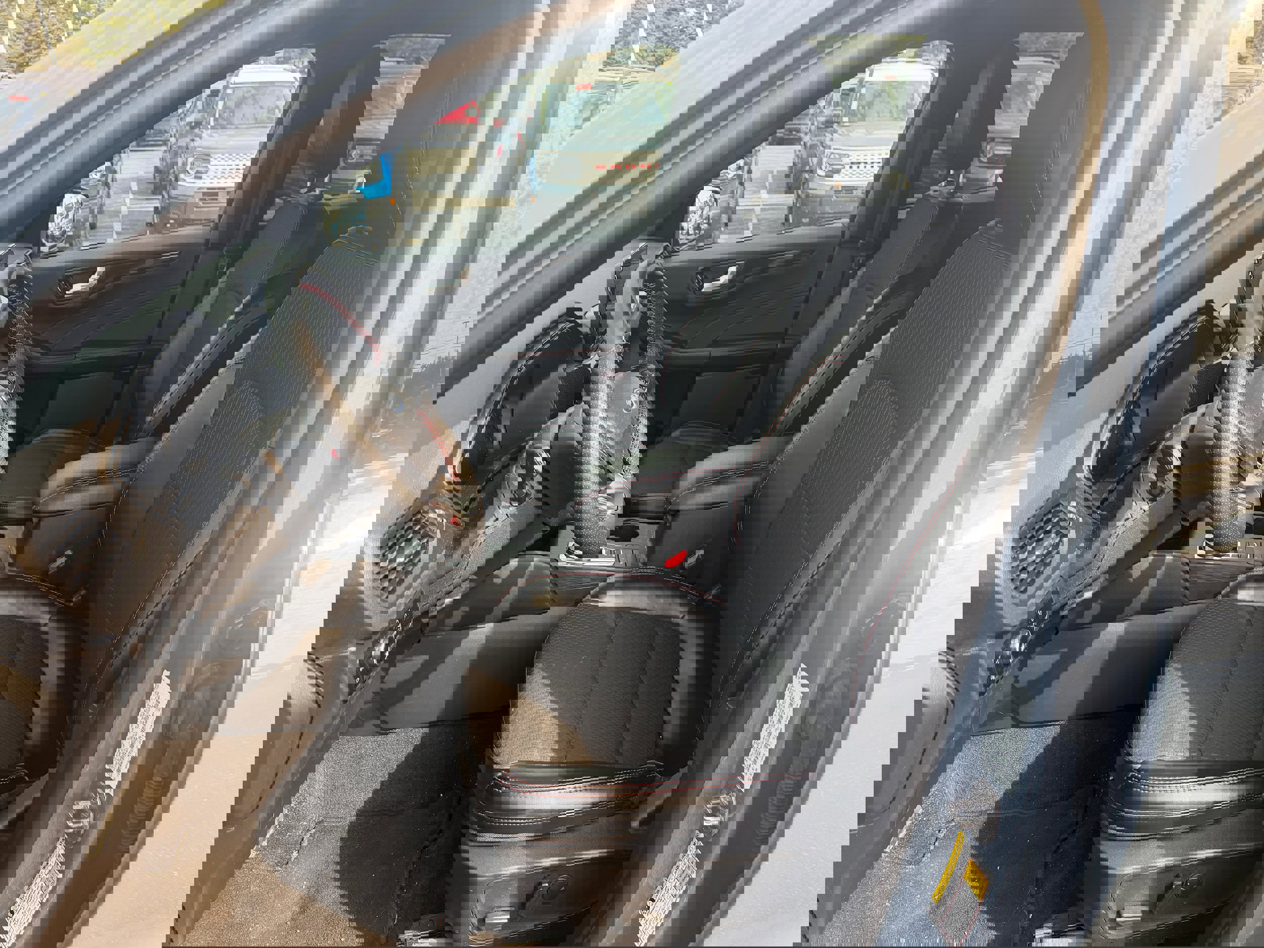 Certified 2024 Ford Escape ST-Line w/ Equipment Group 301A image 19