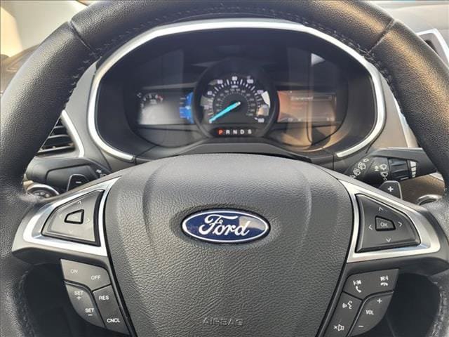 Certified 2018 Ford Edge Titanium w/ Equipment Group 301A AWD/4WD image 18