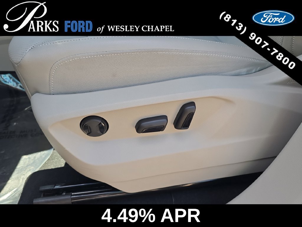 Used 2025 Volkswagen Atlas SE FWD image 21