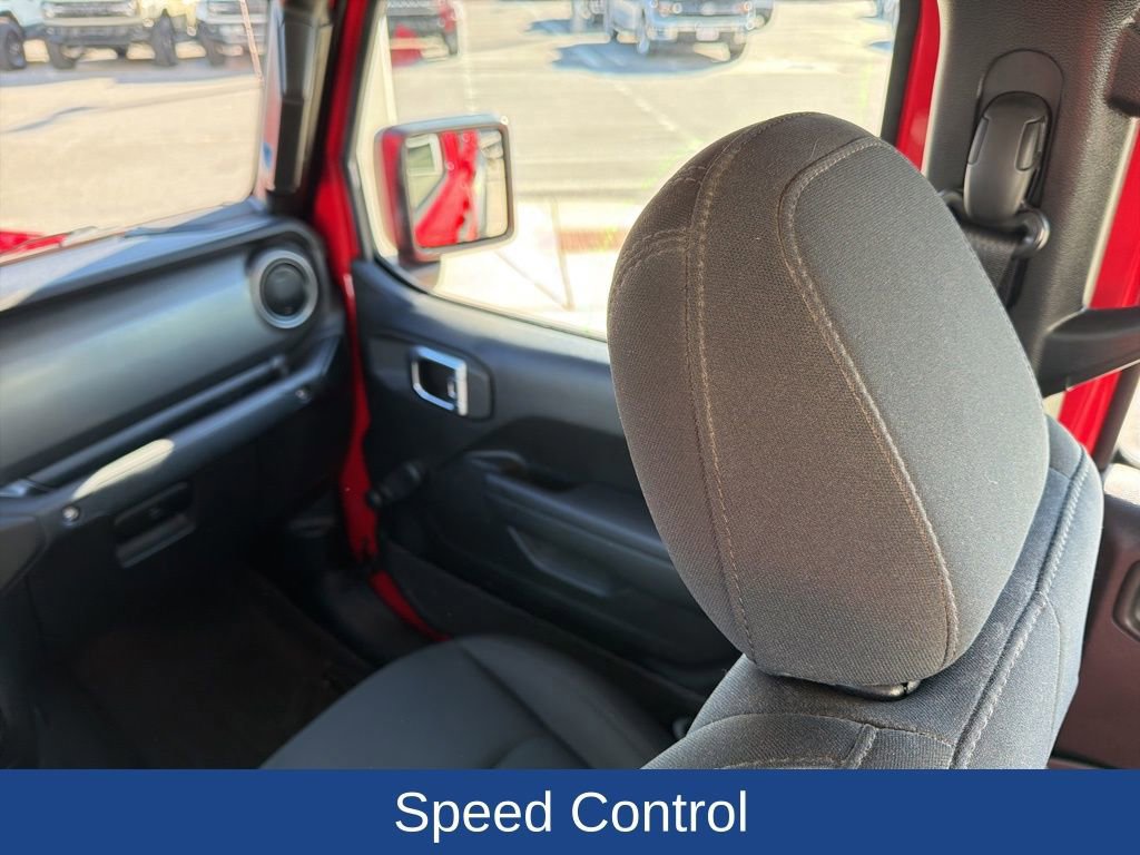 Used 2023 Jeep Gladiator Sport image 15