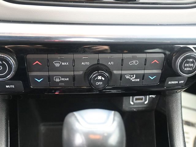 Used 2023 Jeep Compass Limited AWD/4WD image 13