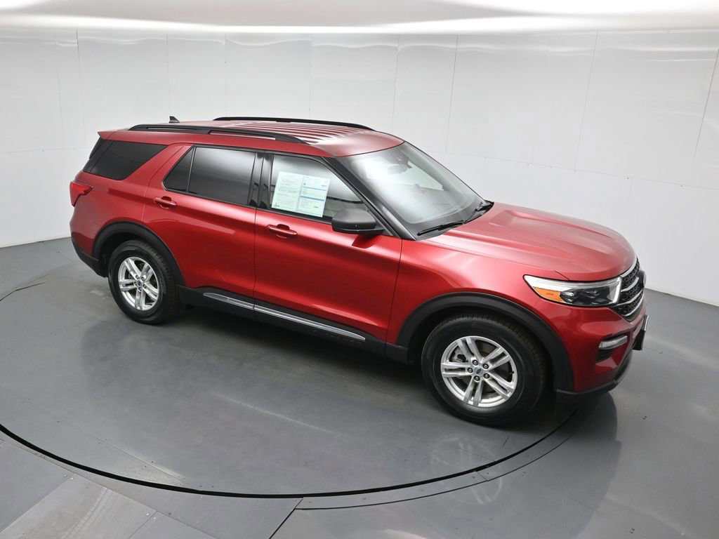 Certified 2021 Ford Explorer XLT image 4