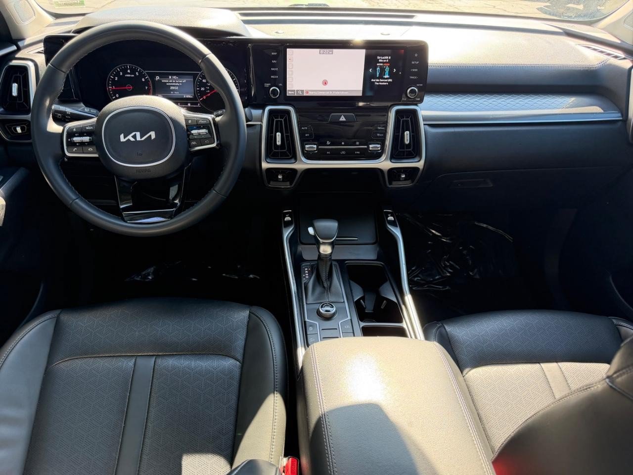 Used 2023 Kia Sorento S FWD image 11