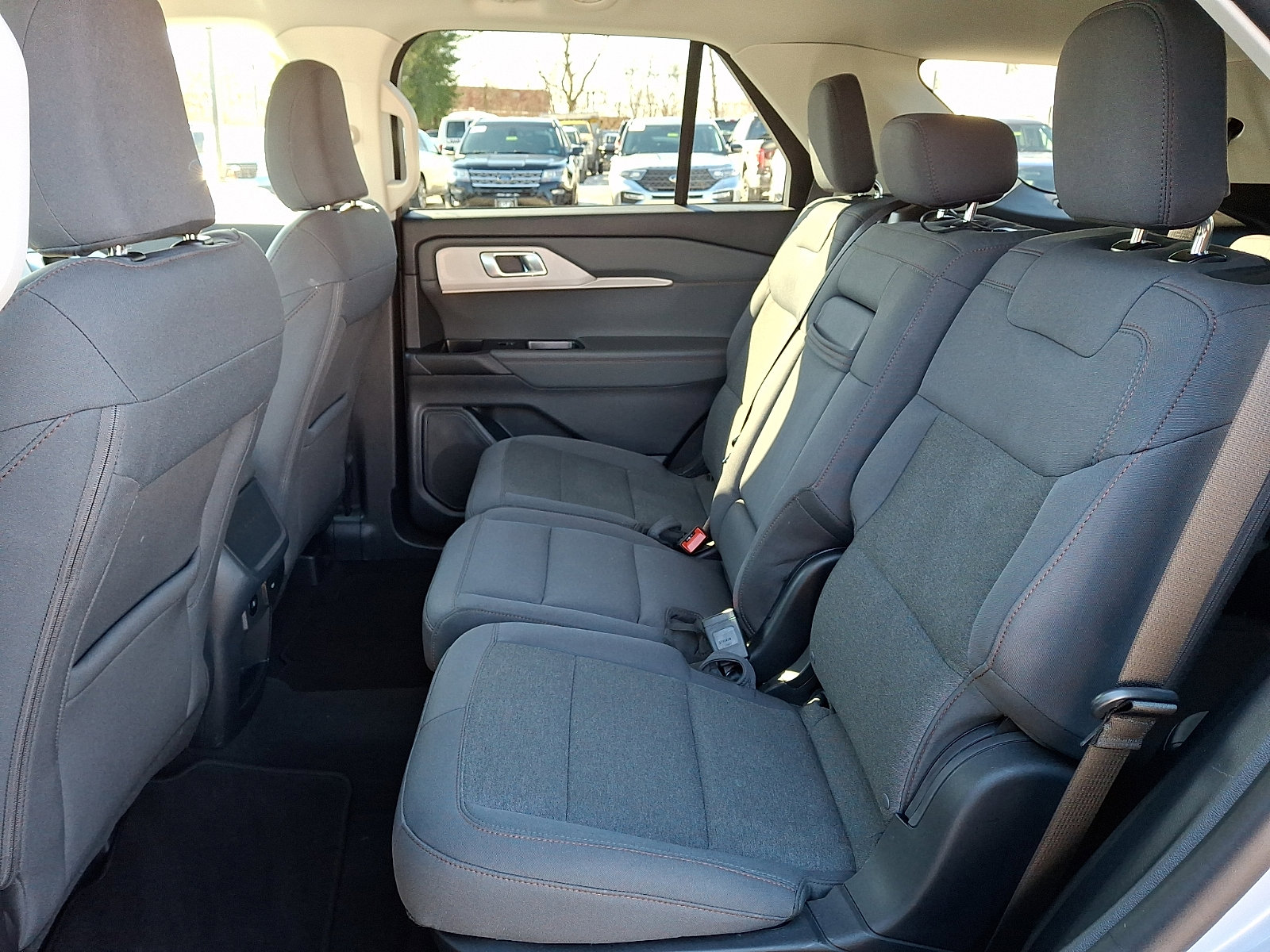 Certified 2025 Ford Explorer Active AWD/4WD image 13