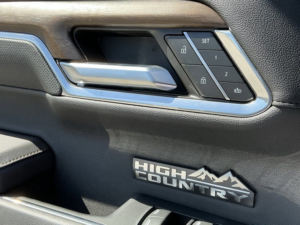 Used 2024 Chevrolet Silverado 1500 High Country image 34