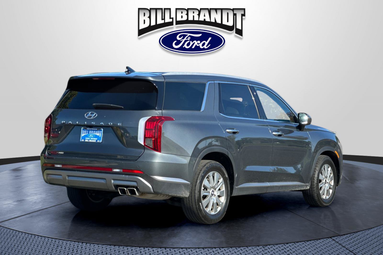 Used 2025 Hyundai Palisade SEL FWD image 3