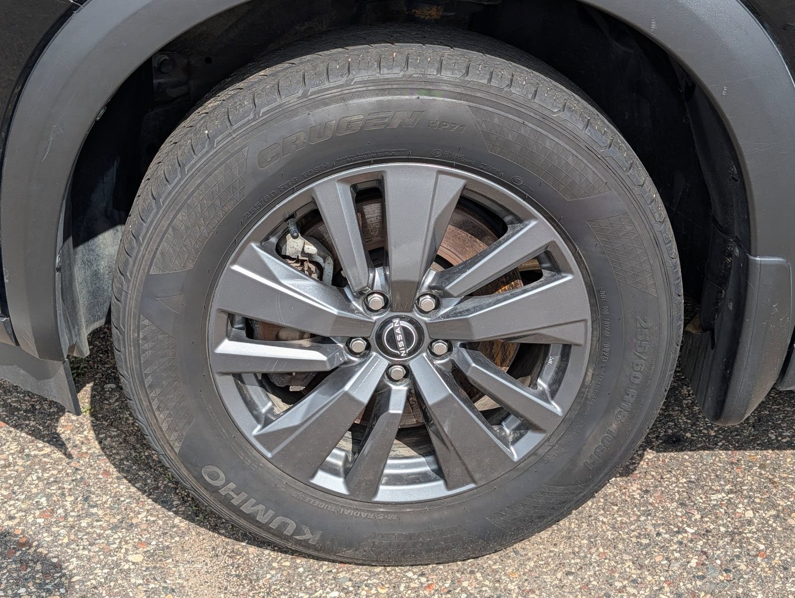 Used 2023 Nissan Pathfinder SV w/ Black Appearance Package AWD/4WD image 11