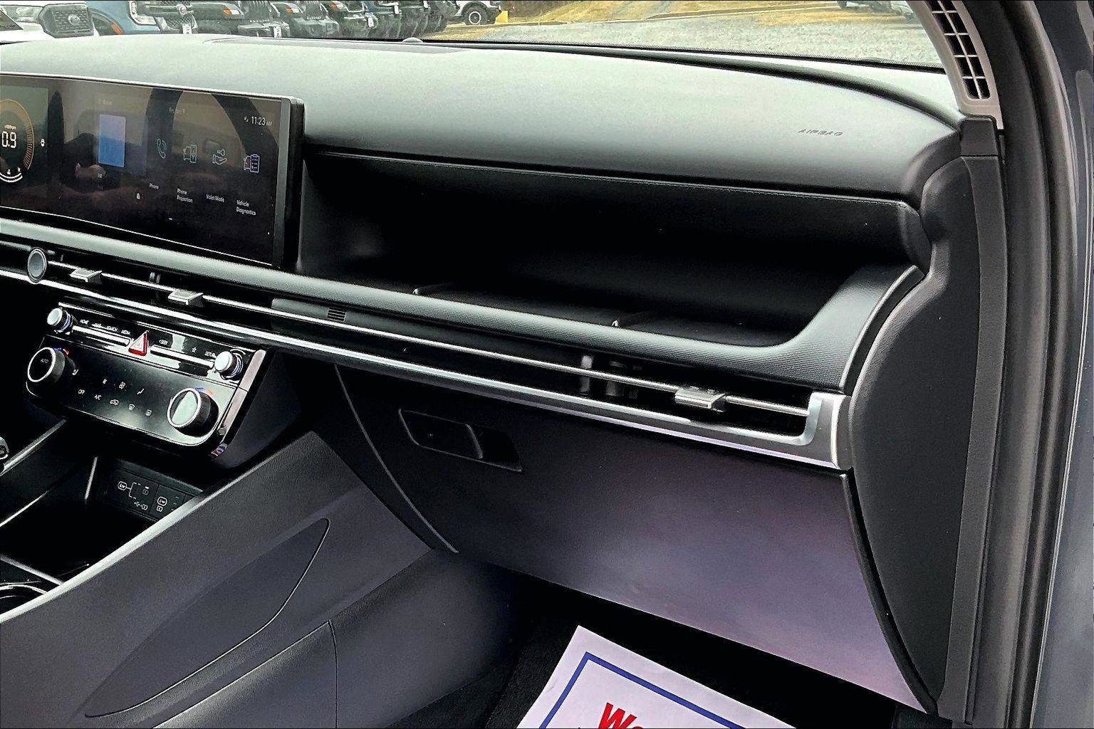 Used 2025 Hyundai Tucson SEL image 14