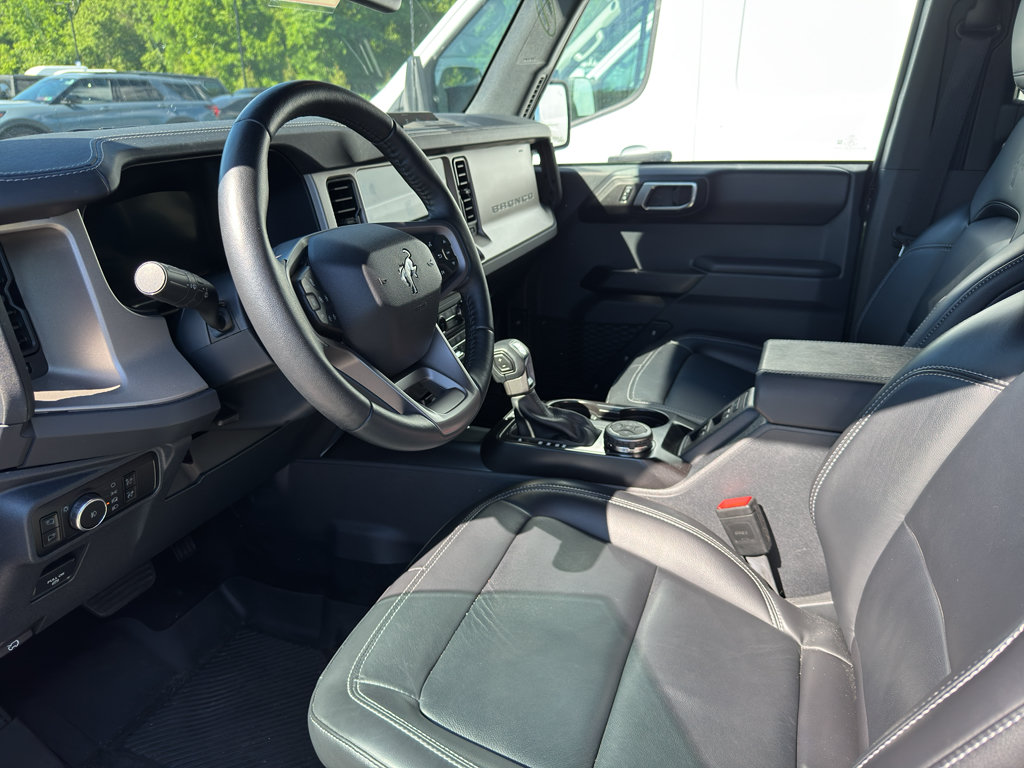 Certified 2025 Ford Bronco Outer Banks AWD/4WD image 6