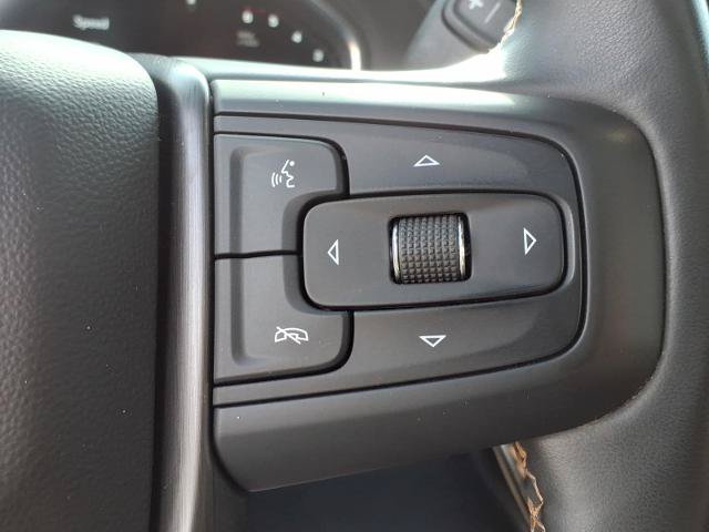 Used 2025 GMC Sierra 2500 AT4 w/ AT4 Premium Plus Package AWD/4WD image 16