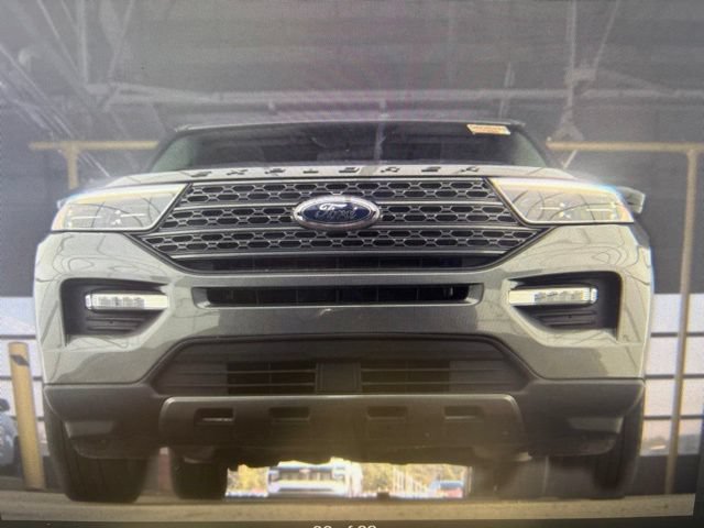 Certified 2023 Ford Explorer XLT w/ Equipment Group 202A AWD/4WD image 11