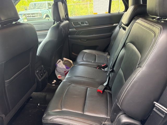 Certified 2018 Ford Explorer Limited FWD image 11