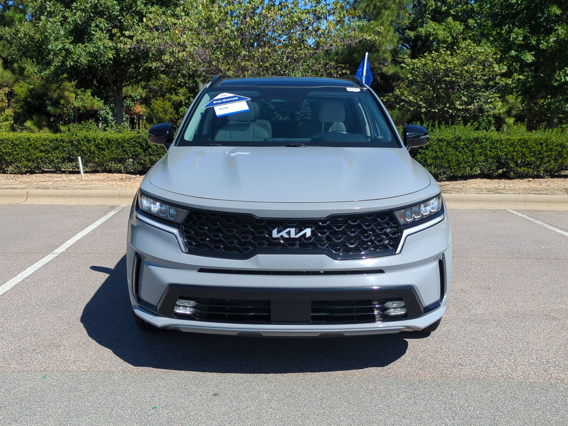 Used 2023 Kia Sorento EX w/ Panoramic Sunroof Package FWD image 9