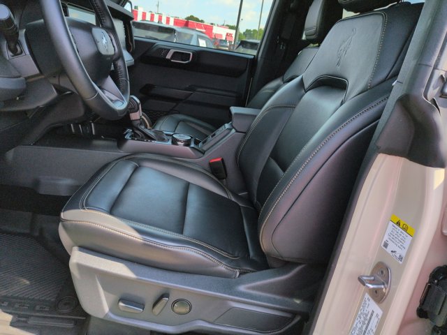 Certified 2025 Ford Bronco Badlands w/ Matte Film Protection Package AWD/4WD image 16
