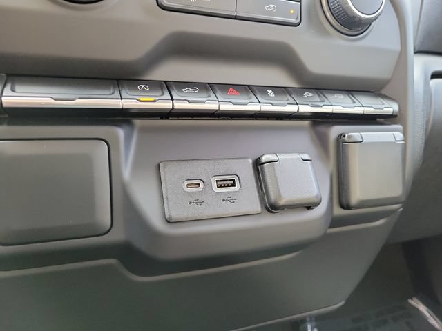 Used 2022 Chevrolet Silverado 1500 Custom RWD image 31