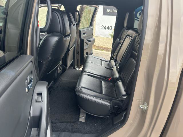 Used 2022 Nissan Frontier PRO-4X w/ Pro-4X Premium Package AWD/4WD image 19