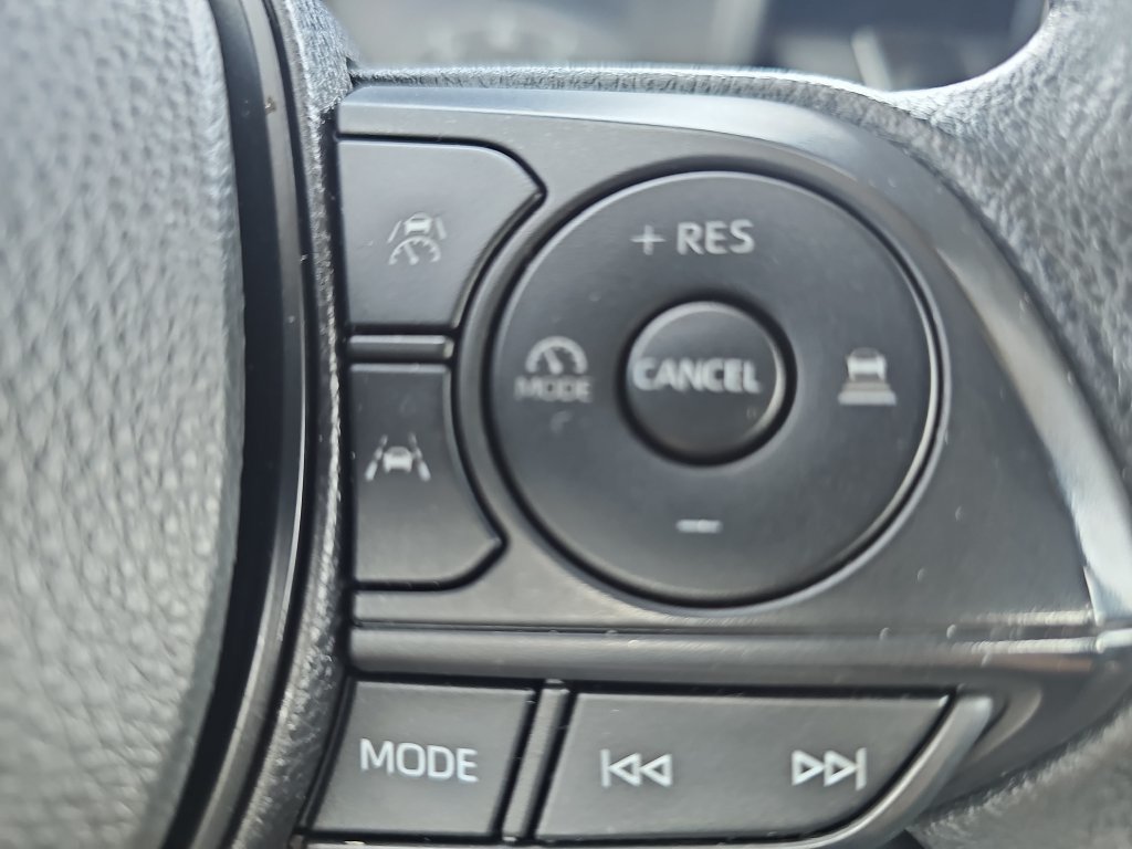 Used 2023 Toyota Corolla LE FWD image 17
