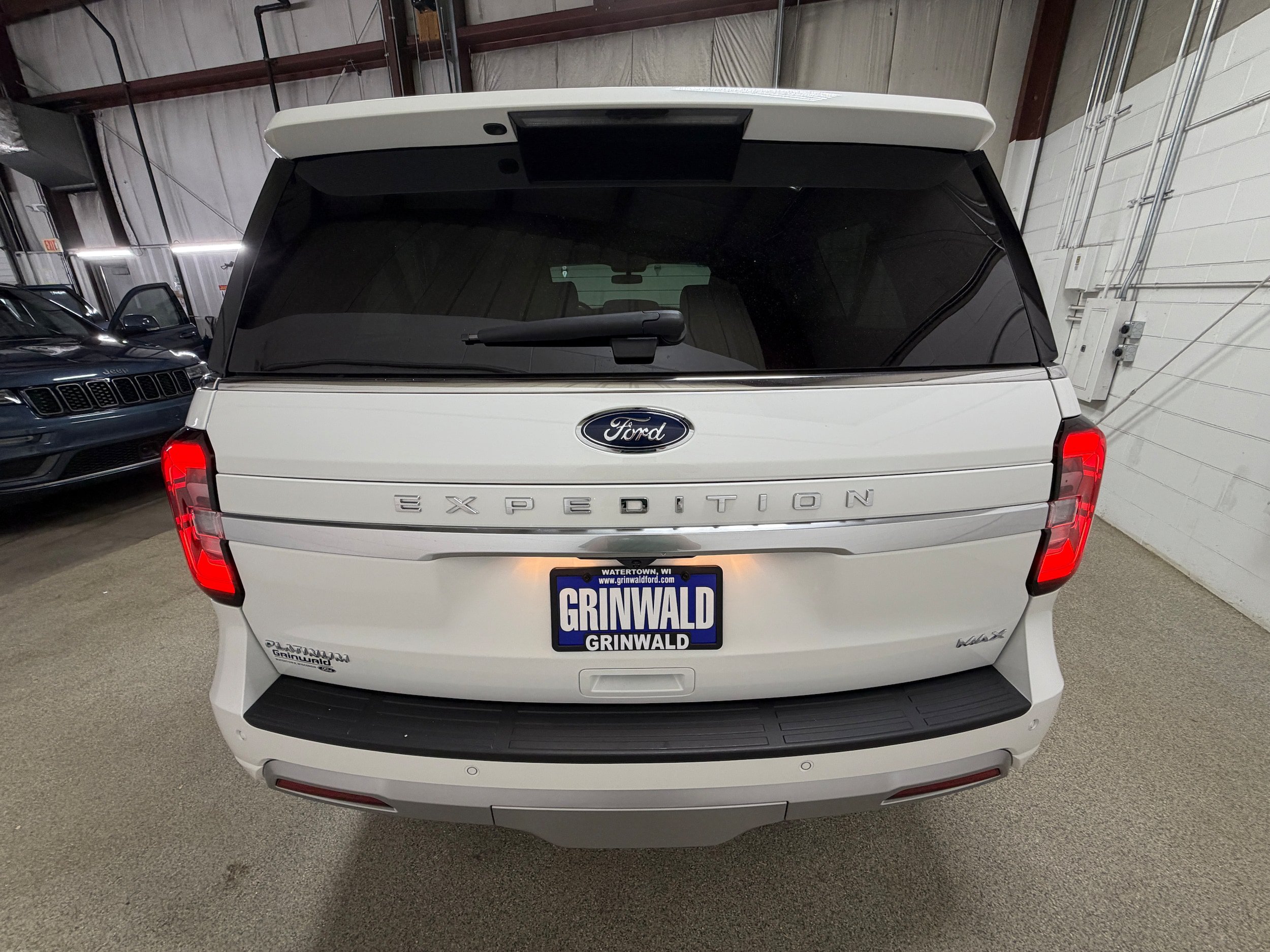 Certified 2024 Ford Expedition Max Platinum AWD/4WD image 37