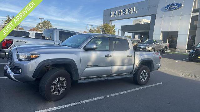Used 2020 Toyota Tacoma TRD Off-Road image 1
