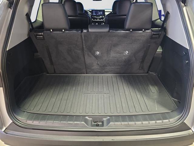 Used 2024 Toyota Grand Highlander AWD image 4