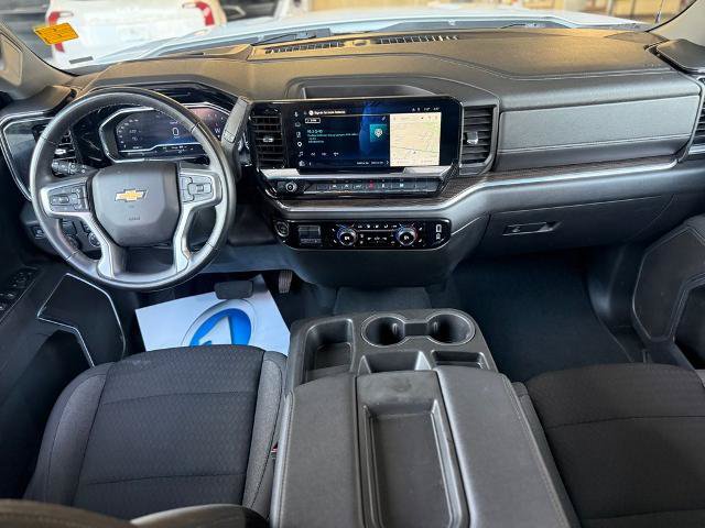 Used 2025 Chevrolet Silverado 1500 LT RWD image 3