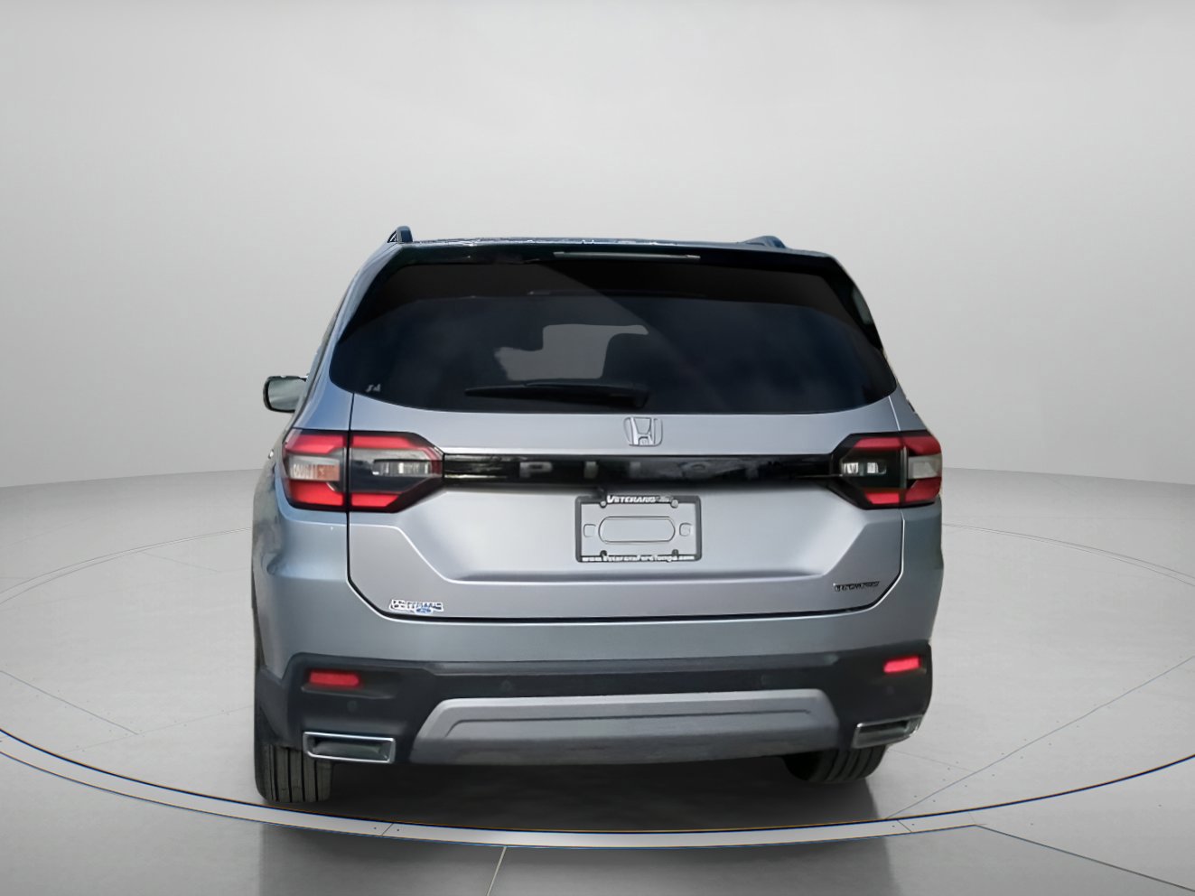 Used 2024 Honda Pilot Touring image 16