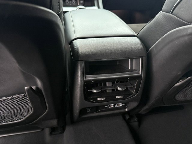 Used 2023 Jeep Grand Cherokee Altitude image 24