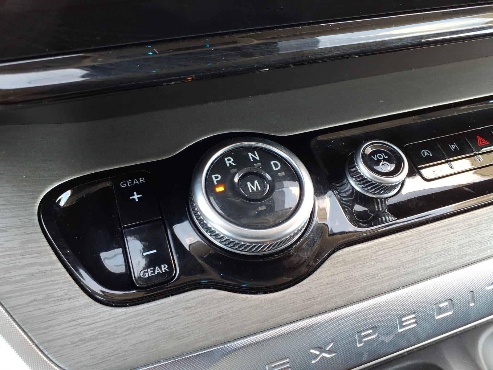 Certified 2025 Ford Expedition Platinum AWD/4WD image 26