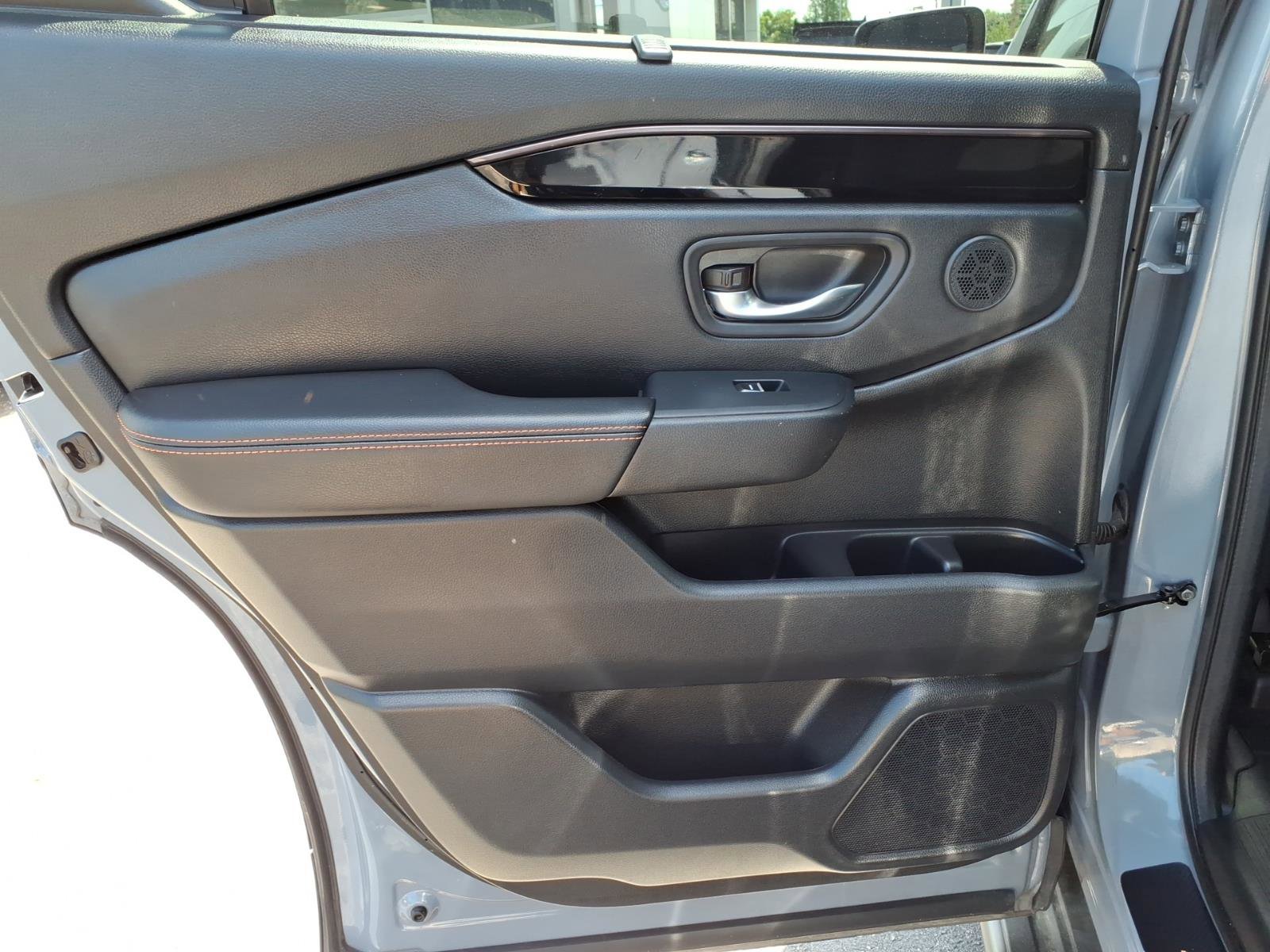 Used 2024 Honda Pilot TrailSport image 17